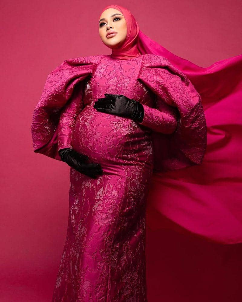 Instagram.com/@aurelie.hermansyah